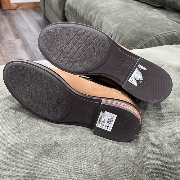 Clark’s booties - Picture 4 of 5